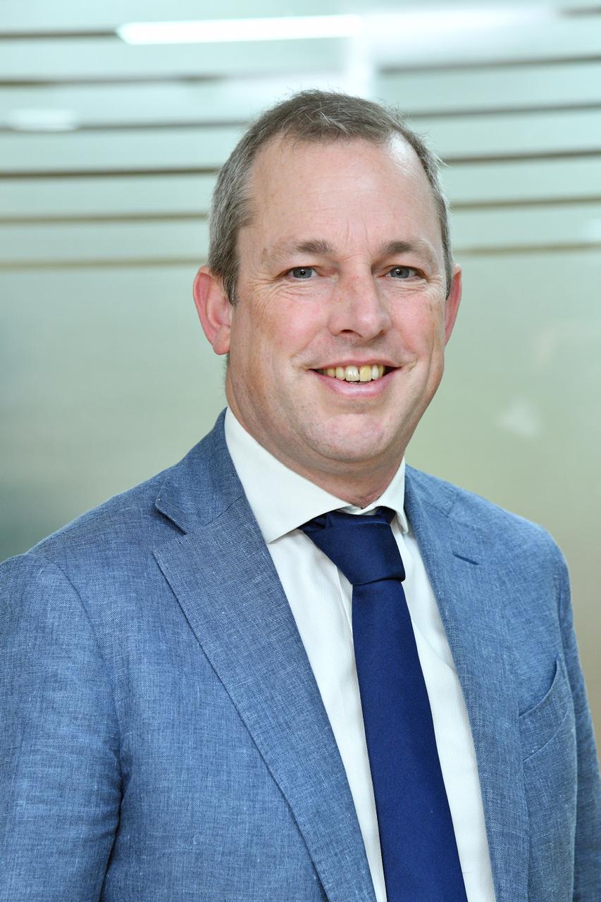 Mr. Tim van Hest